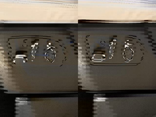 Certified 2026 Cadillac Escalade V w/ LPO, ONYX Package image 28