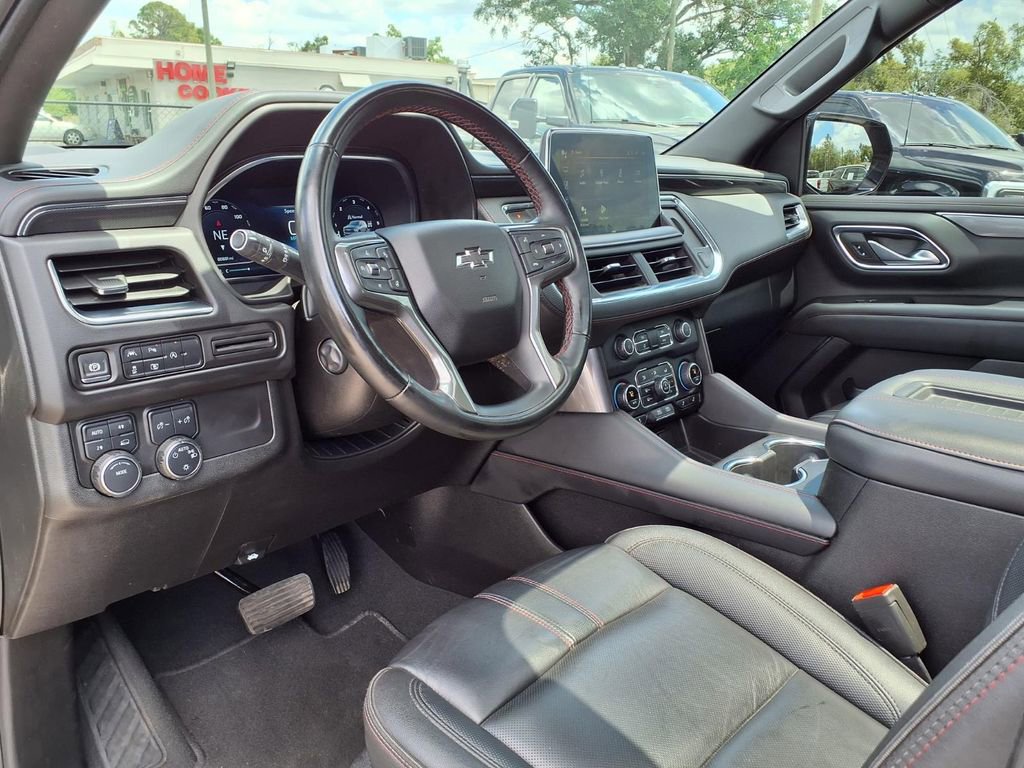Used 2024 Chevrolet Suburban RST w/ Luxury Package AWD/4WD image 25