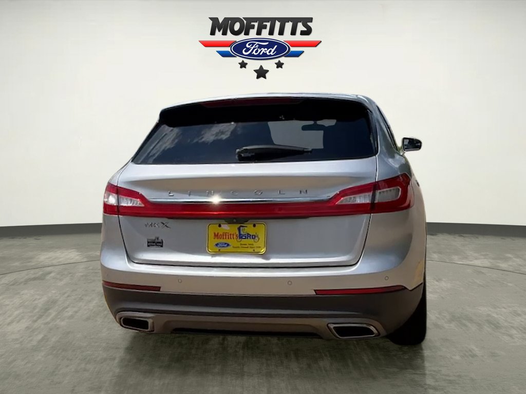 Used 2016 Lincoln MKX Premiere FWD image 4