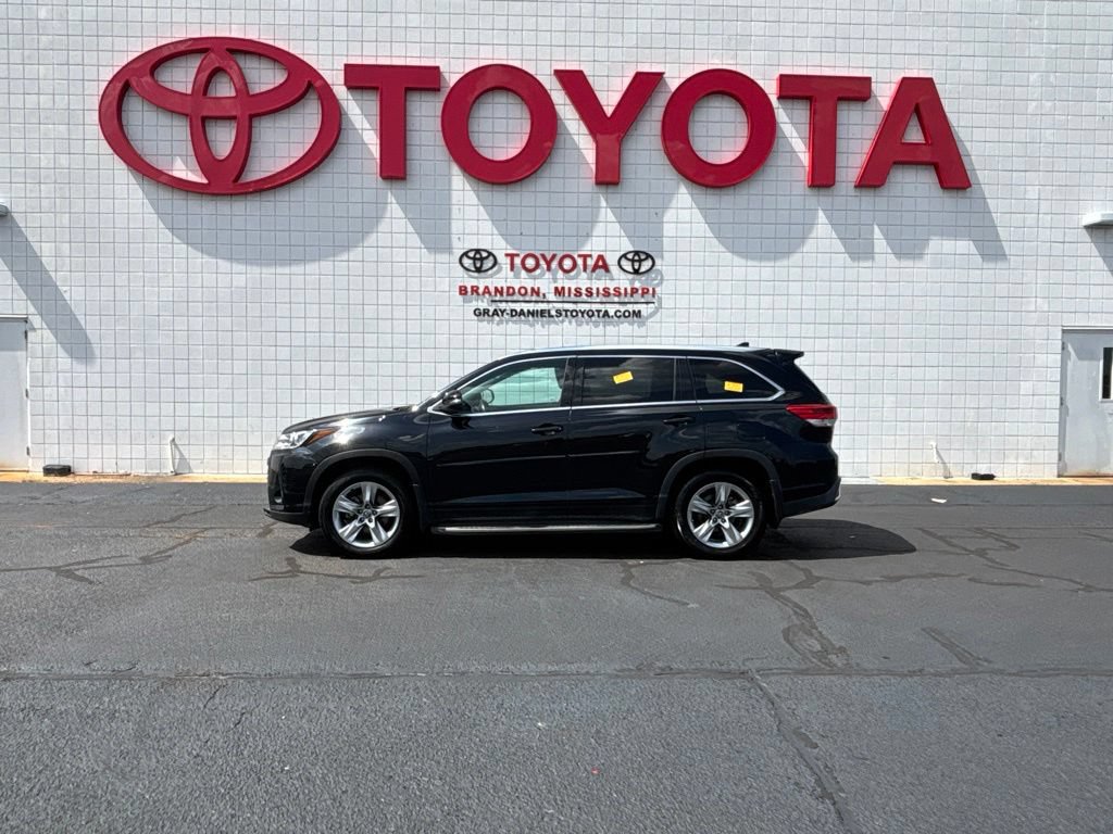 Used 2019 Toyota Highlander Limited FWD image 4