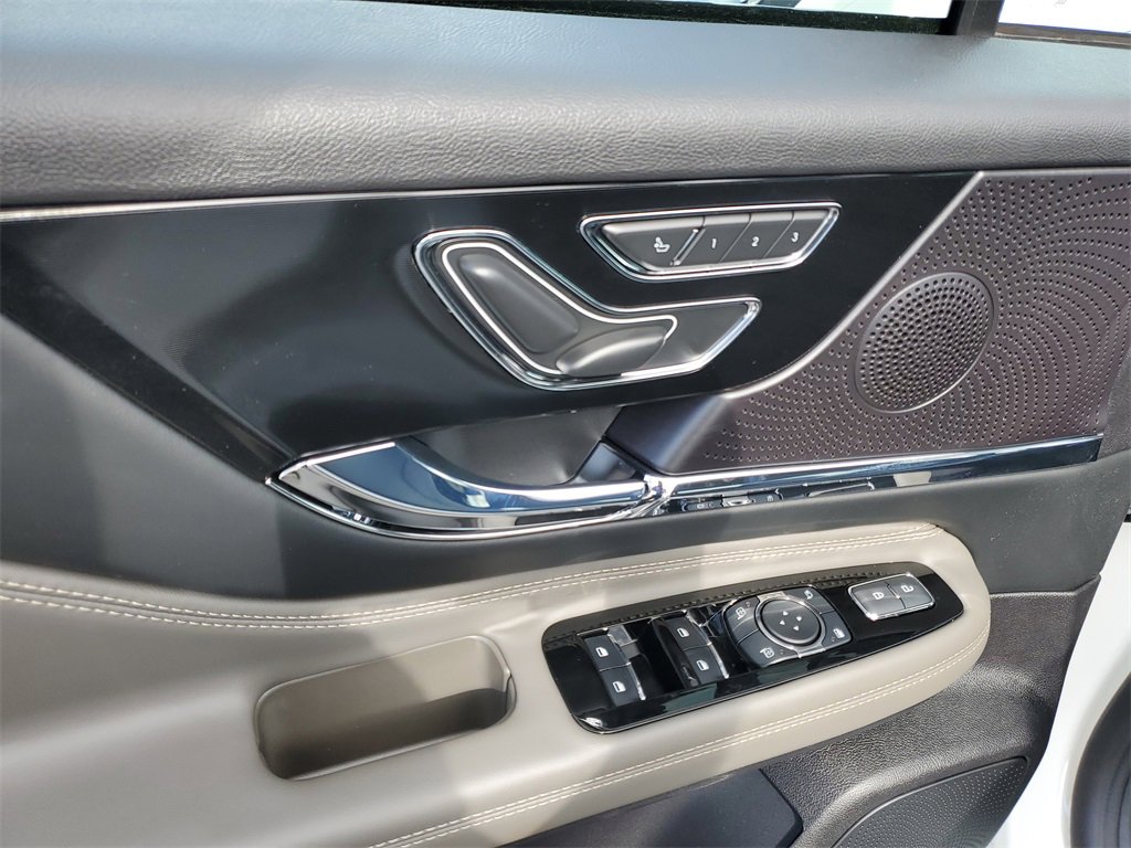 New 2026 Lincoln Corsair Grand Touring image 18