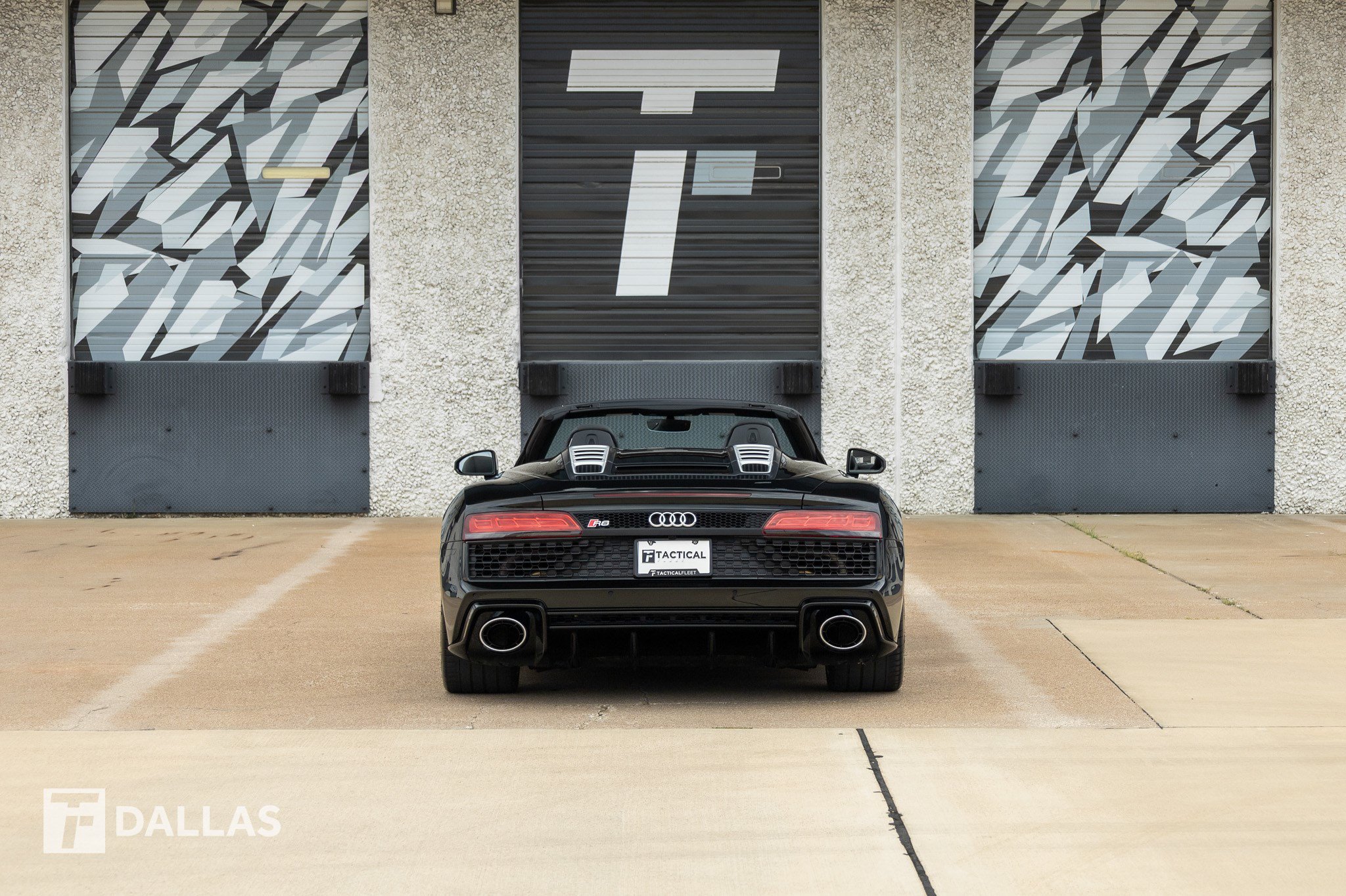 Used 2021 Audi R8 V10 w/ Premium Package RWD image 13