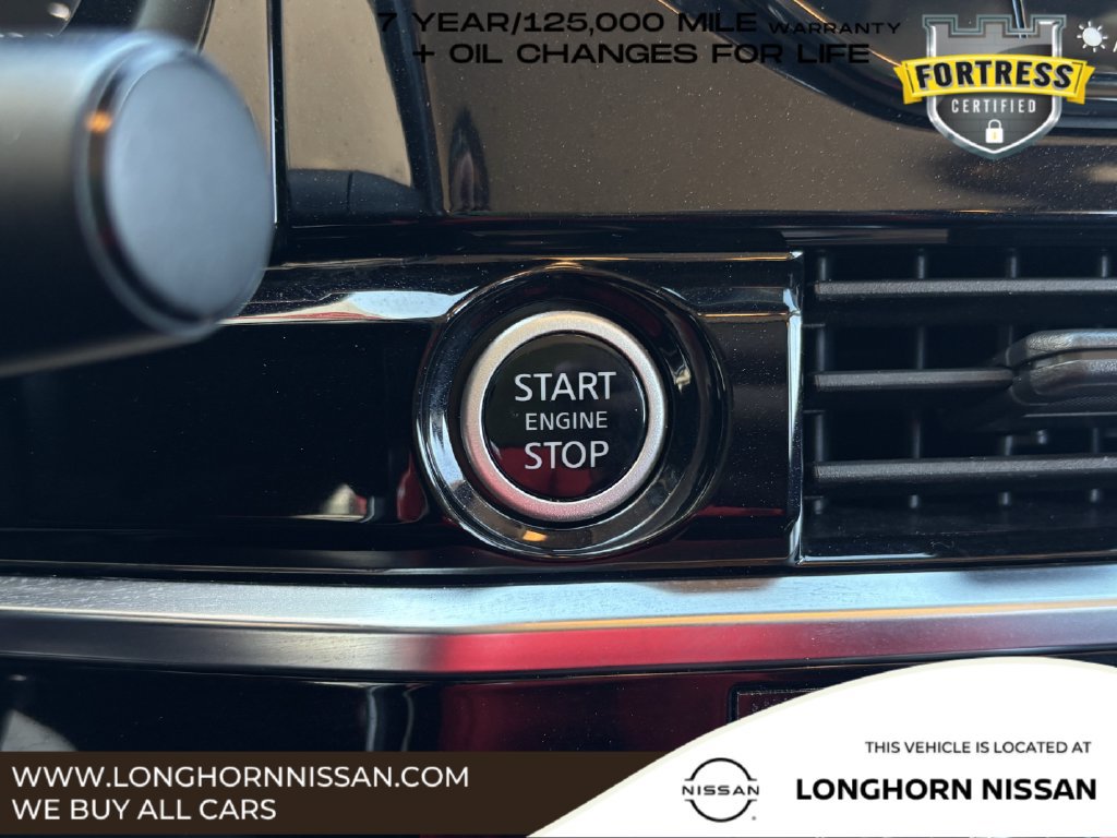 Used 2024 Nissan Pathfinder SL FWD image 14