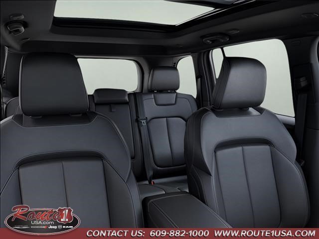 New 2027 Jeep Grand Cherokee Limited AWD/4WD image 27
