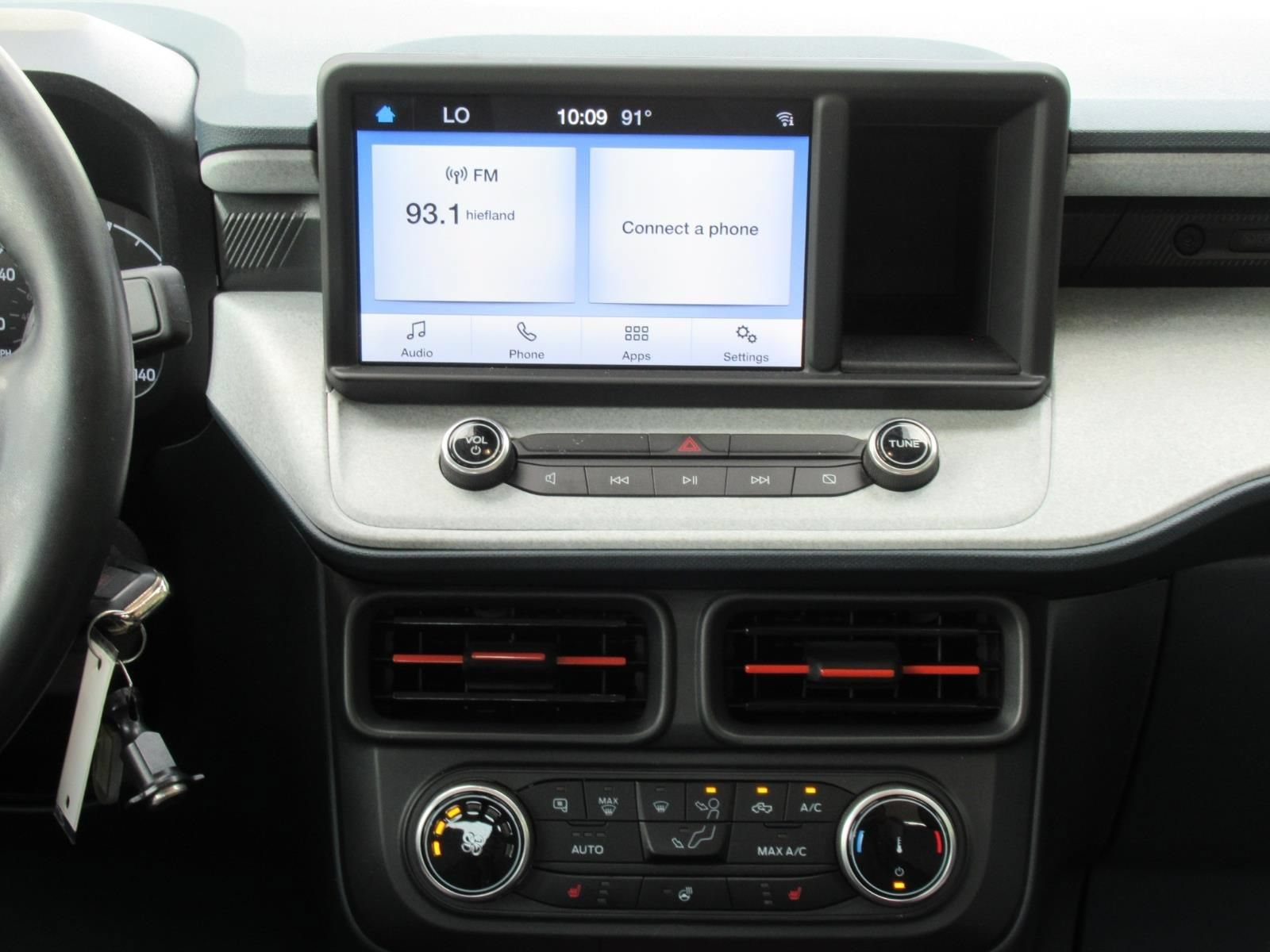 Used 2024 Ford Maverick XLT w/ XLT Luxury Package FWD image 17