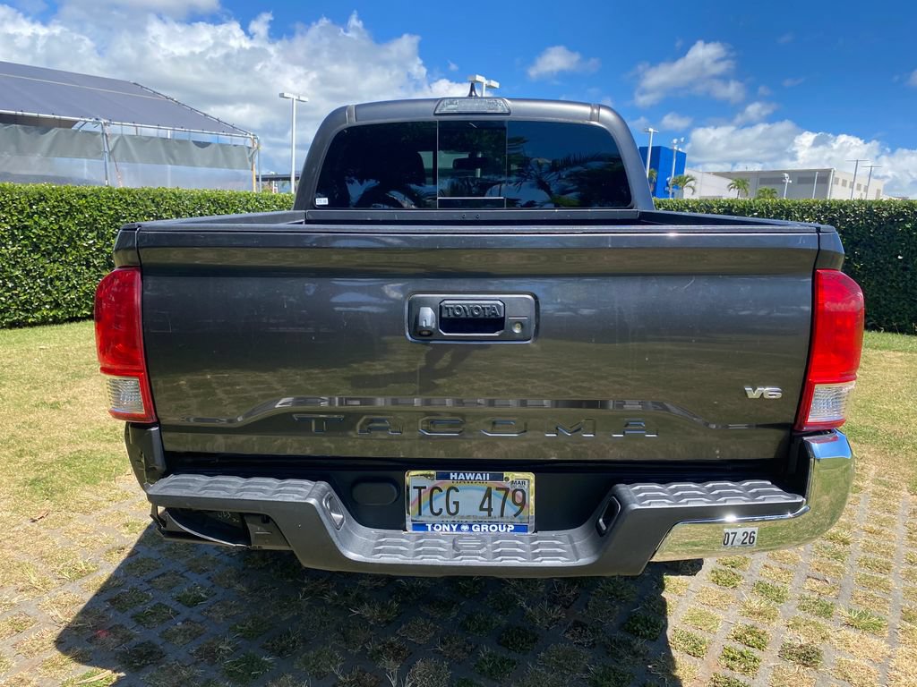 Used 2017 Toyota Tacoma SR5 RWD image 24