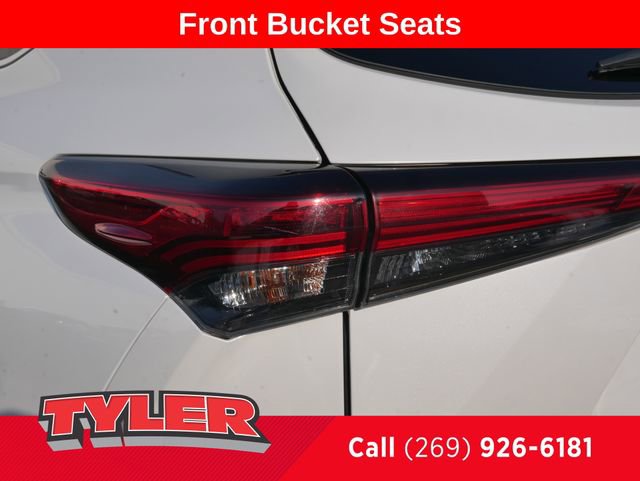 Used 2023 Toyota Highlander LE image 13