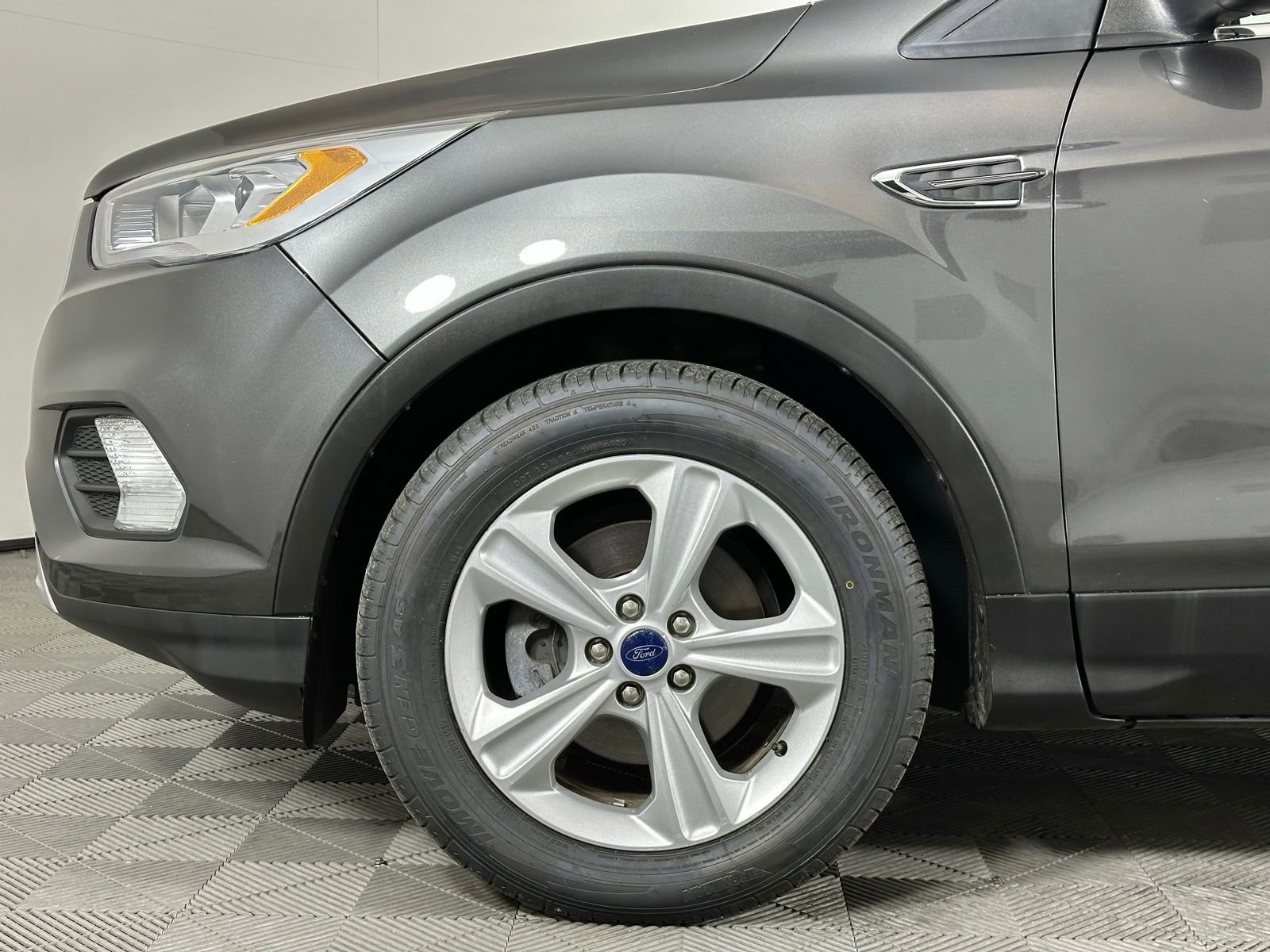 Used 2018 Ford Escape SEL image 8