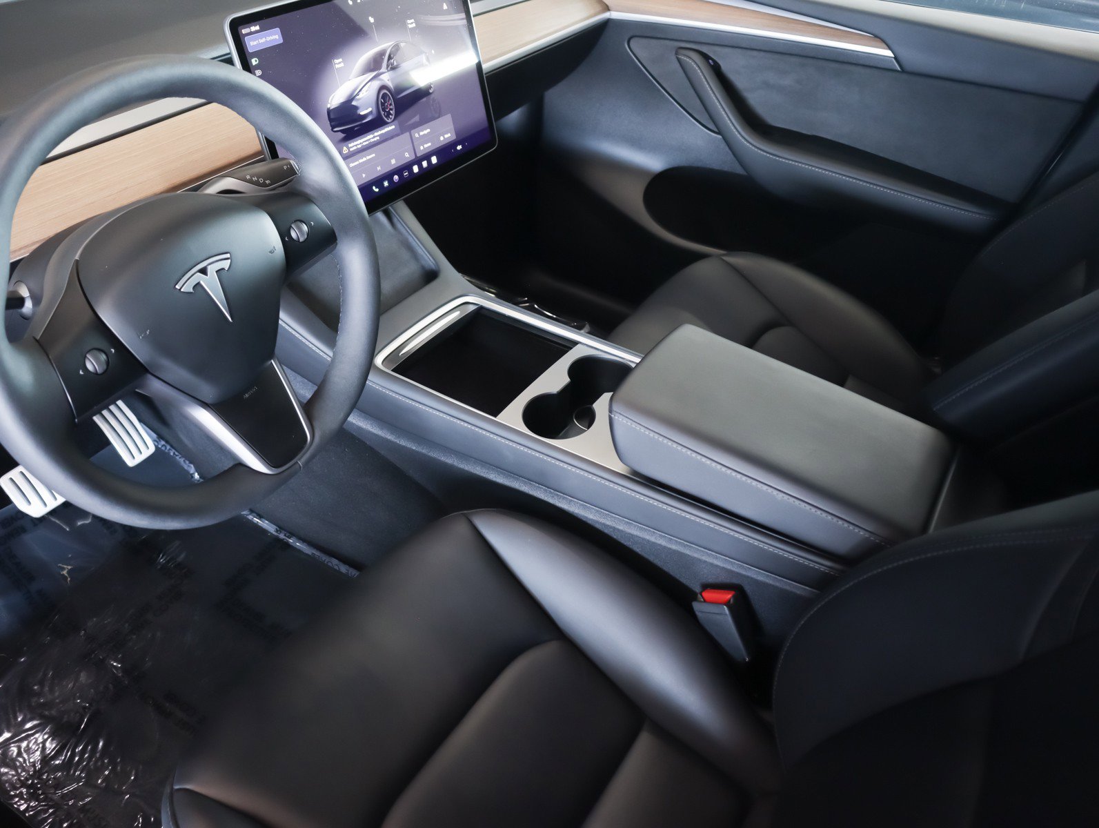 Used 2024 Tesla Model Y Performance image 17