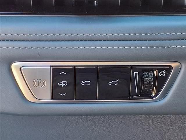 New 2025 Cadillac Escalade IQ Sport 2 w/ LPO, ONYX Package image 65