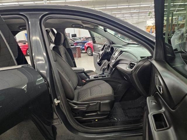 Used 2018 Chevrolet Equinox LT FWD image 10