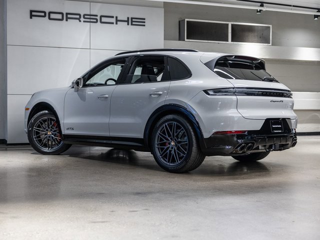 New 2026 Porsche Cayenne GTS image 3