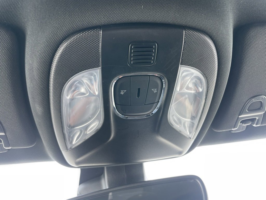 Used 2024 Jeep Compass Latitude image 46