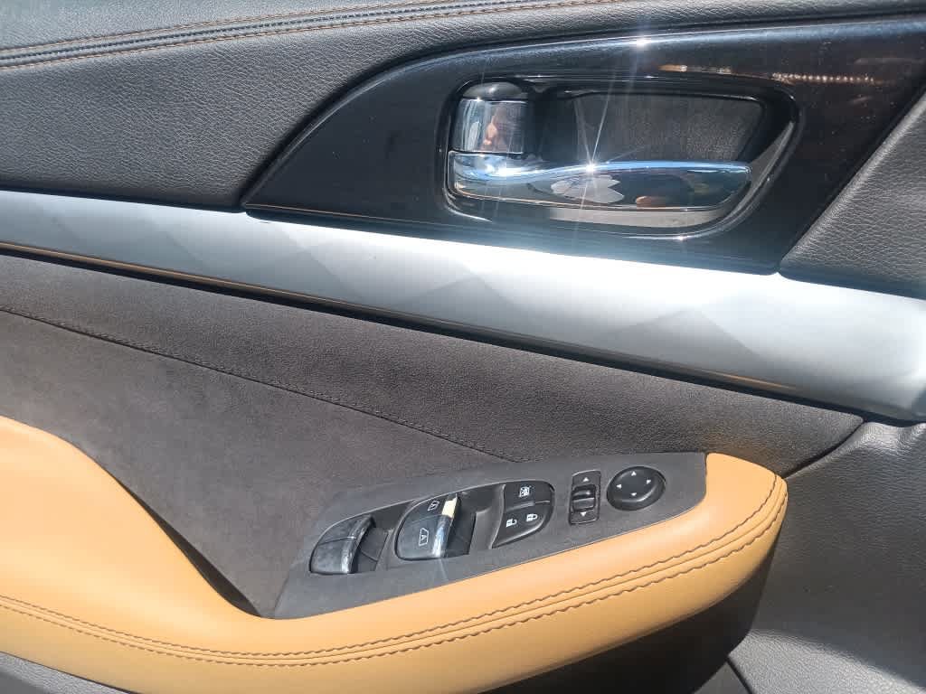 Used 2016 Nissan Maxima SR FWD image 16