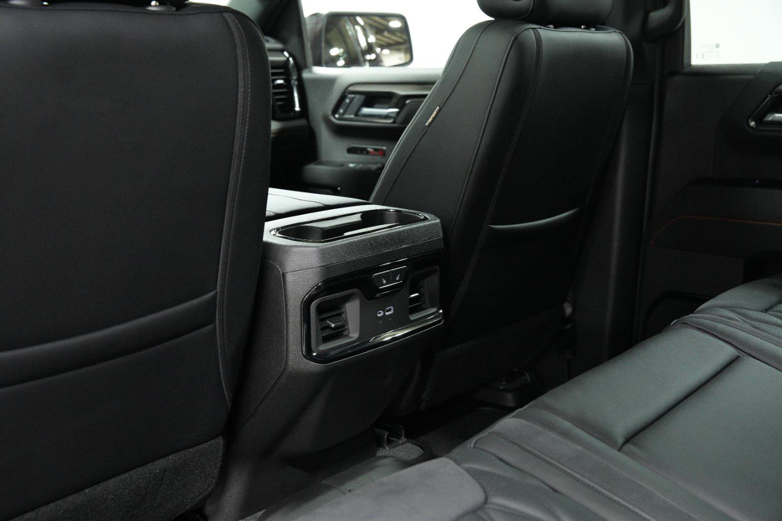 New 2025 GMC Sierra 1500 AT4 w/ AT4 Premium Package image 23