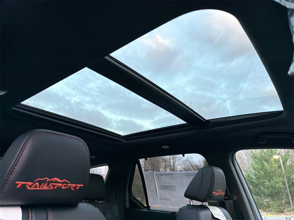 New 2025 Honda Pilot TrailSport image 12