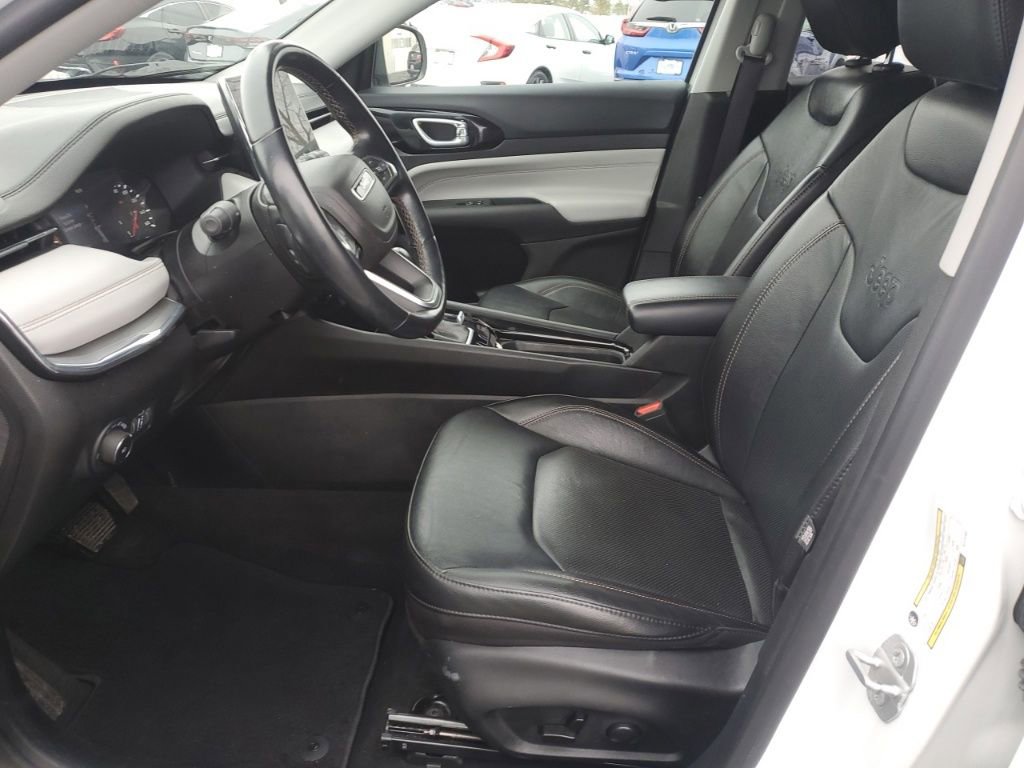 Used 2022 Jeep Compass Limited image 21