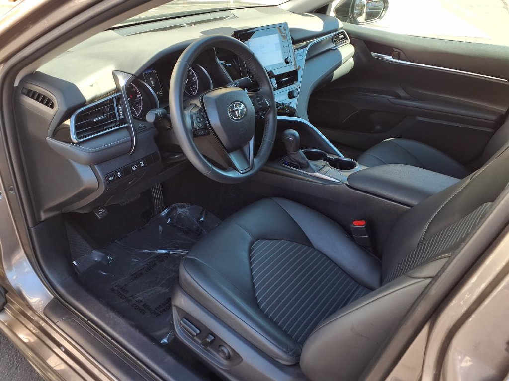Used 2024 Toyota Camry SE FWD image 16