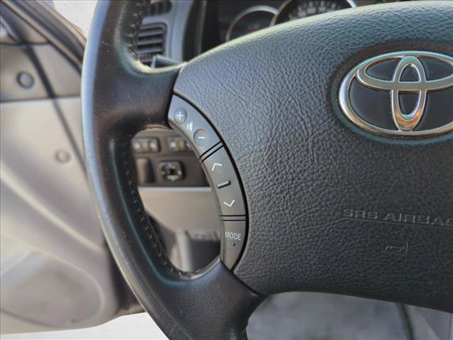 Used 2003 Toyota Land Cruiser AWD/4WD image 15