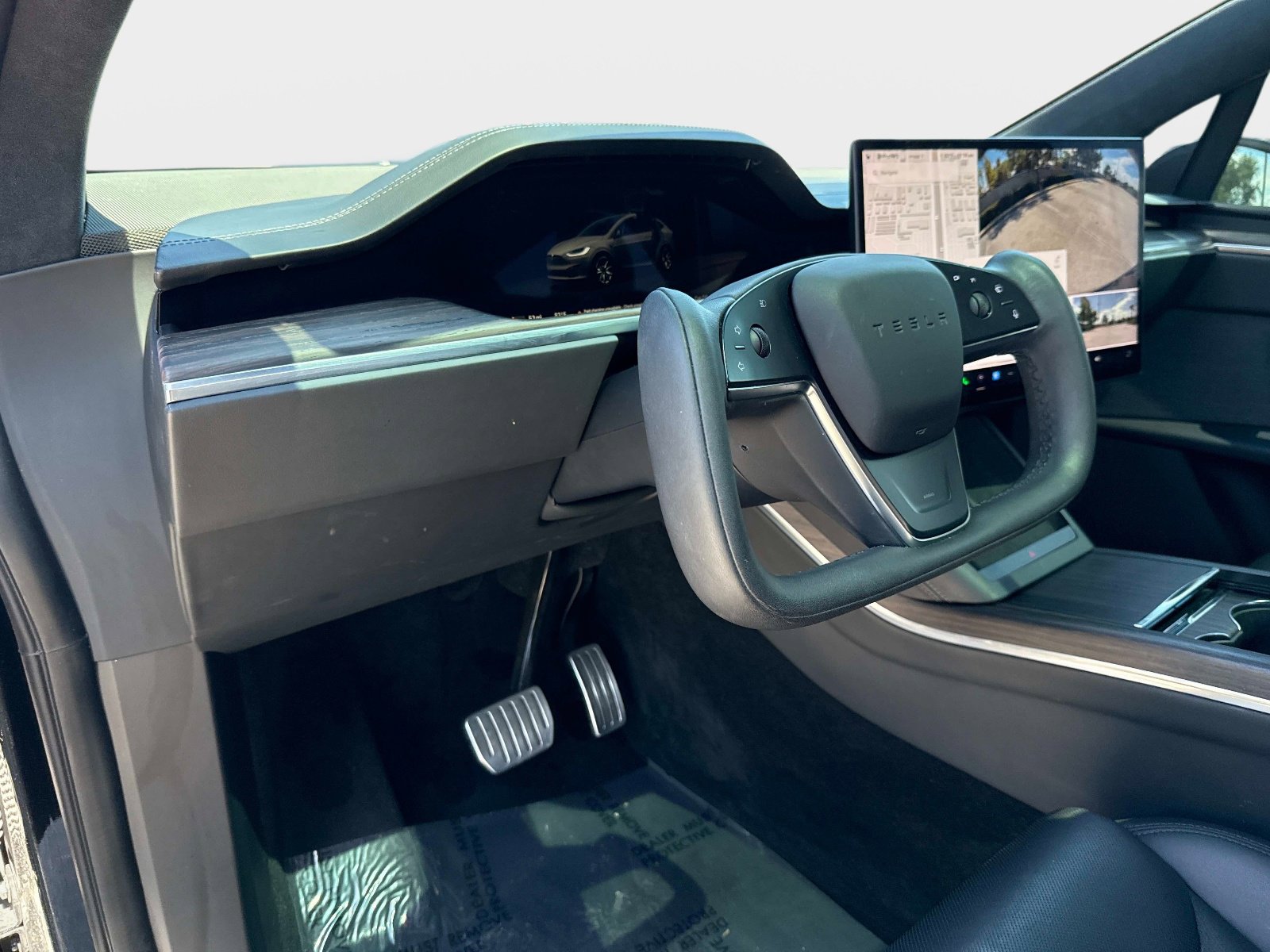 Used 2023 Tesla Model X AWD/4WD image 17