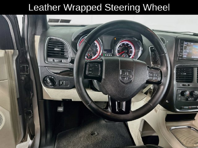 Used 2019 Dodge Grand Caravan SXT FWD image 23