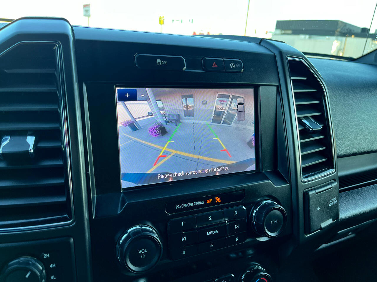 Used 2020 Ford F150 XLT w/ Equipment Group 302A Luxury image 18