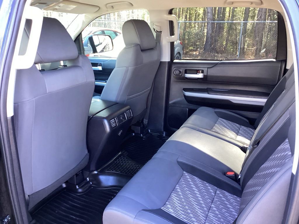 Used 2021 Toyota Tundra SR5 w/ SR5 Upgrade Package AWD/4WD image 36