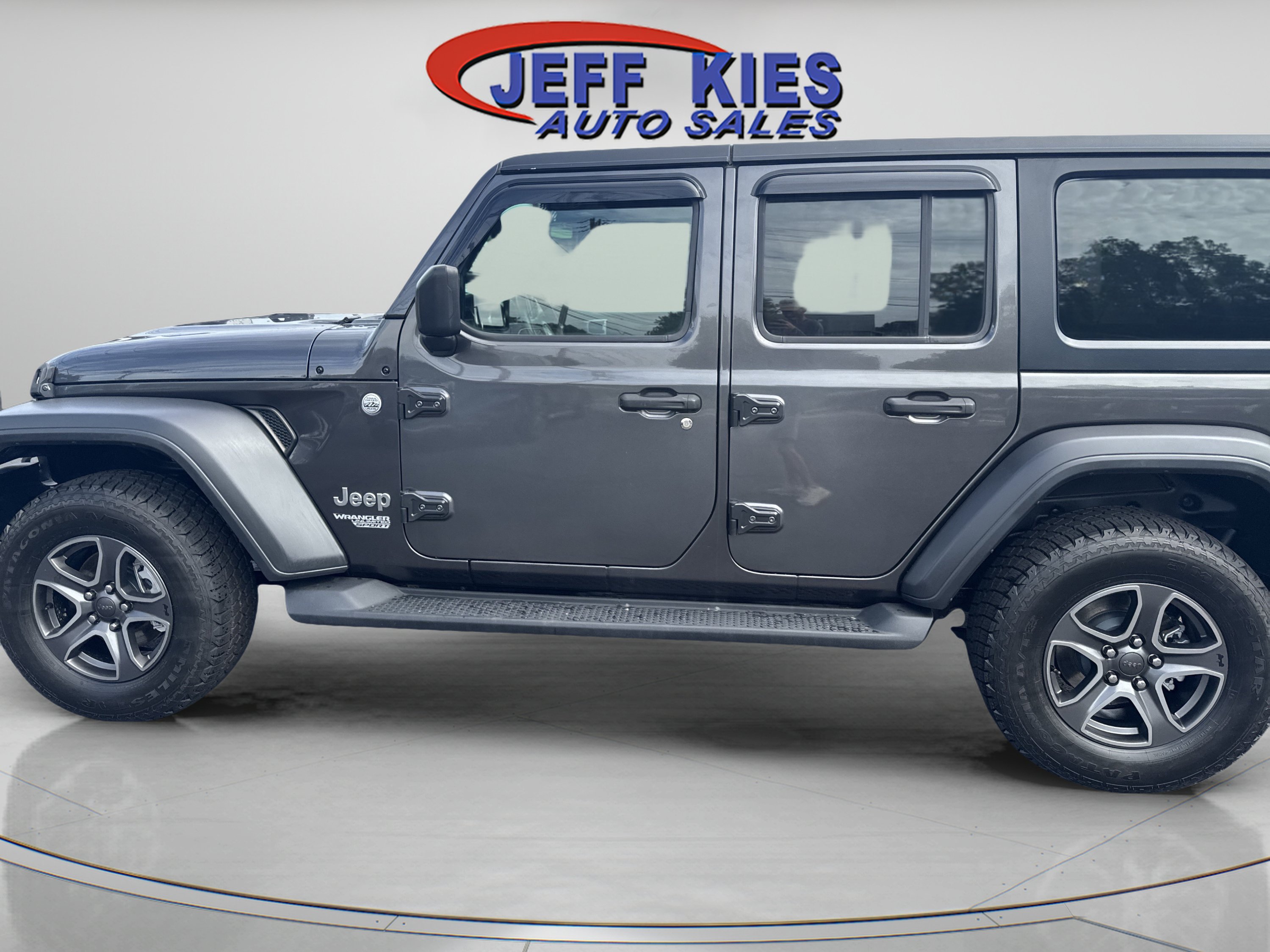 Used 2018 Jeep Wrangler Unlimited Sport S AWD/4WD image 8