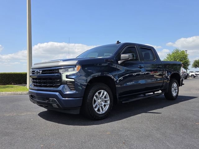 Used 2022 Chevrolet Silverado 1500 RST w/ Z71 Off-Road Package AWD/4WD image 2