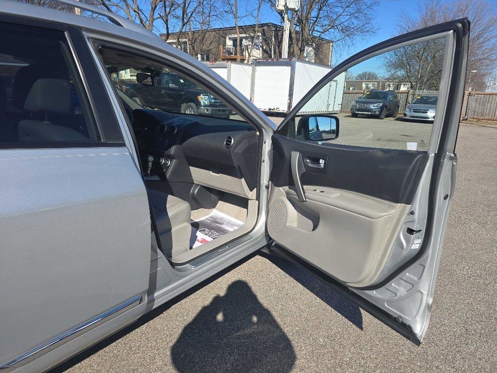 Used 2012 Nissan Rogue SL image 20