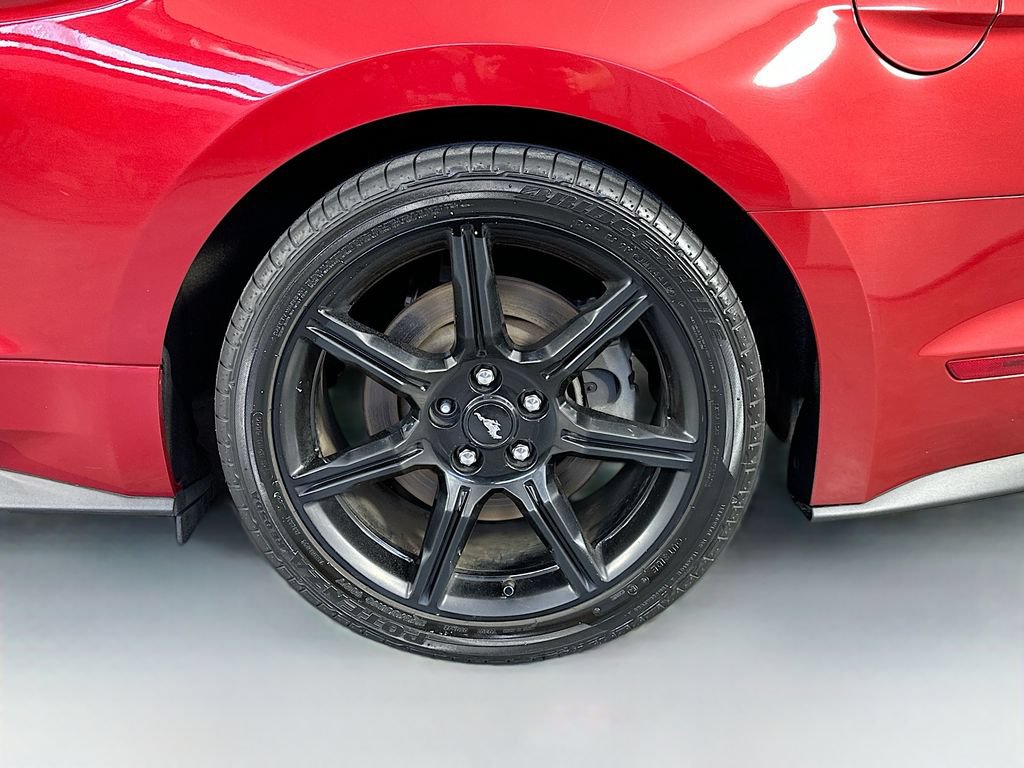 Used 2020 Ford Mustang GT Premium w/ Black Accent Package RWD image 34