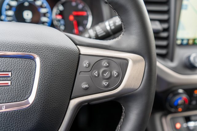 Used 2023 GMC Acadia Denali w/ Black Diamond Edition image 31