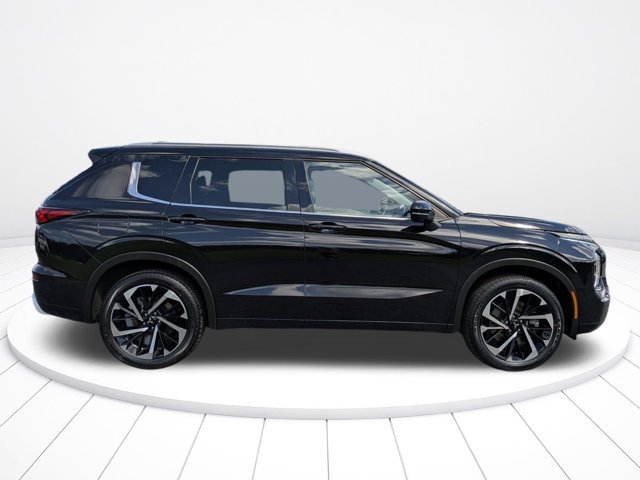 Used 2022 Mitsubishi Outlander SEL FWD image 2