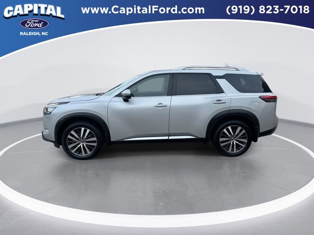Used 2022 Nissan Pathfinder Platinum w/ Cargo Package AWD/4WD image 5