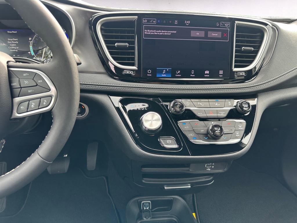 New 2026 Chrysler Pacifica Select image 11