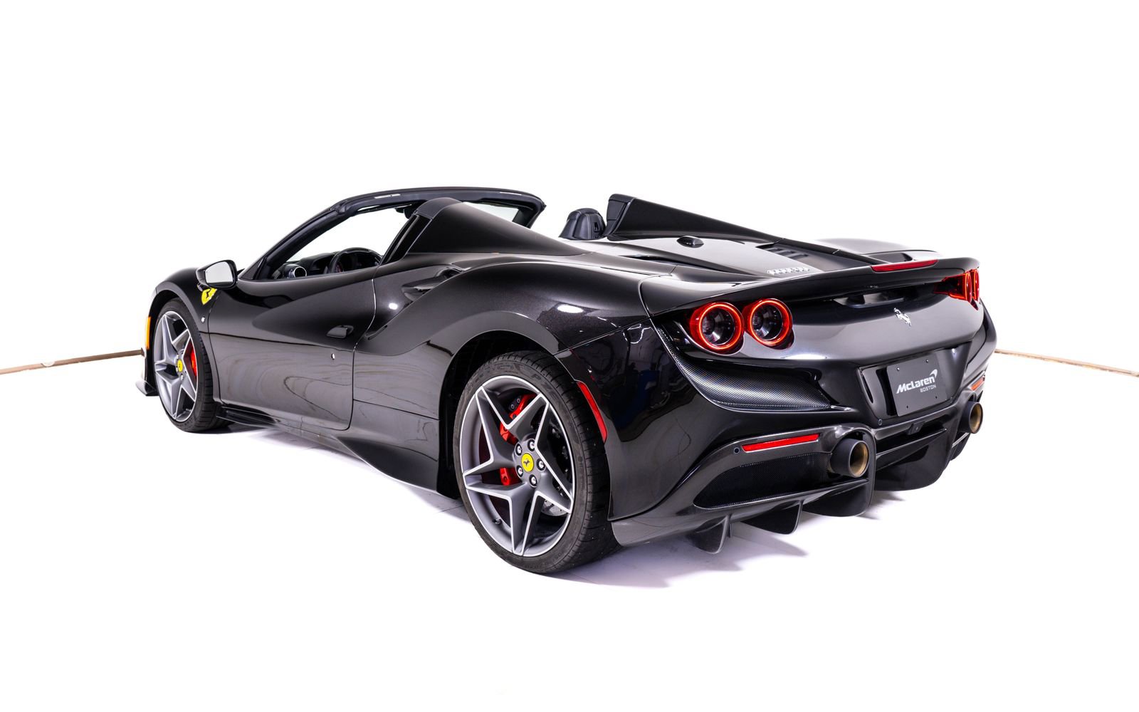 Used 2021 Ferrari F8 Tributo image 5