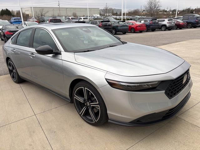 Used 2024 Honda Accord Sport image 6