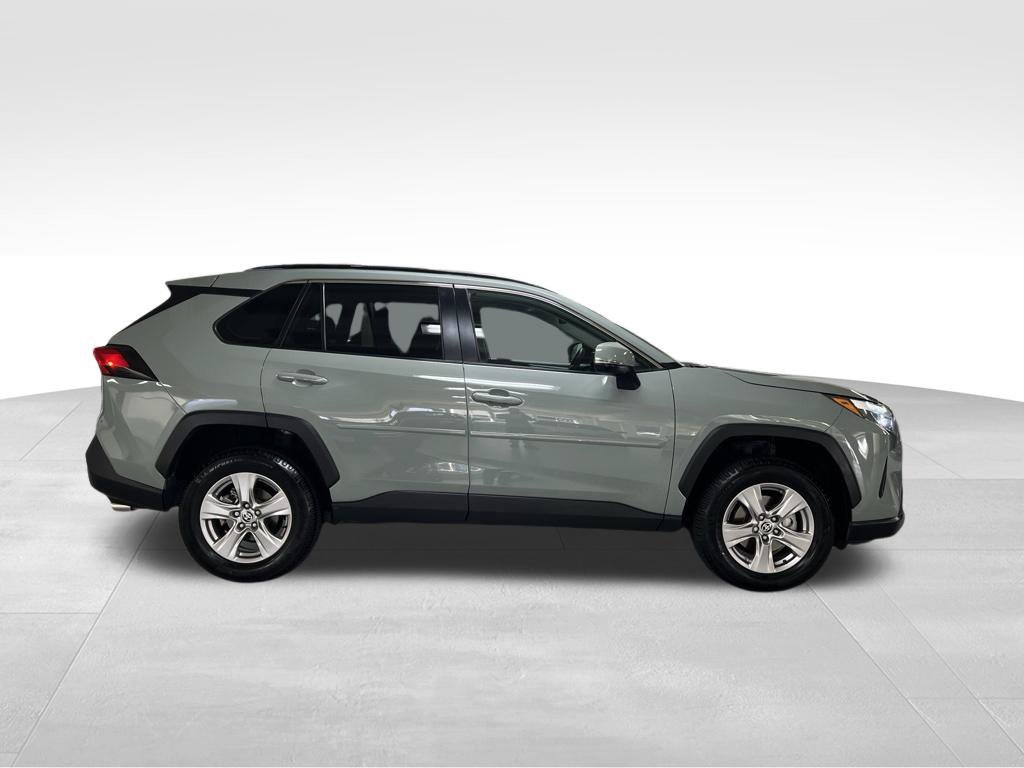 Certified 2022 Toyota RAV4 XLE w/ Convenience Package FWD image 6