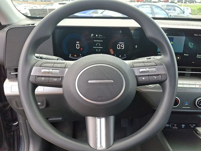 New 2026 Hyundai Kona SE AWD/4WD image 9