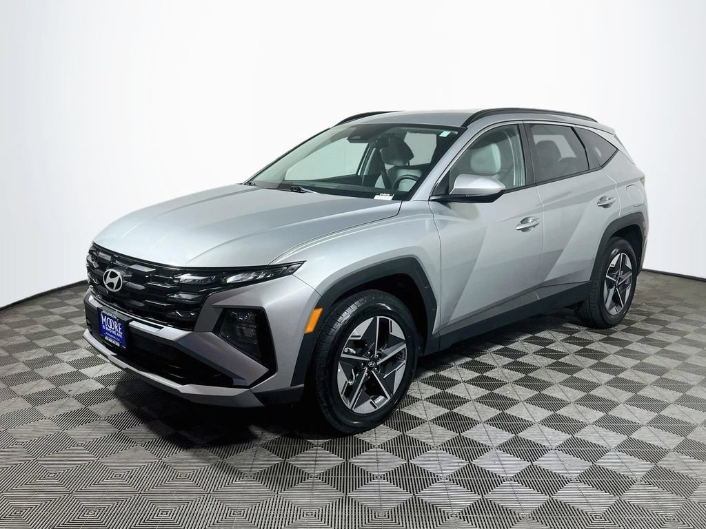 Used 2025 Hyundai Tucson SEL AWD/4WD image 3