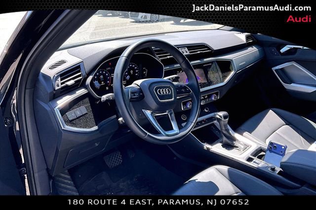 Used 2023 Audi Q3 2.0T Premium w/ Convenience Package AWD/4WD image 11