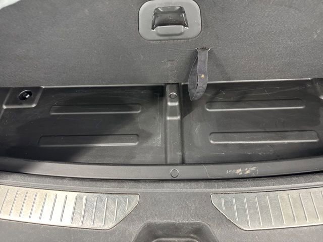 Used 2023 Chevrolet Suburban High Country image 12