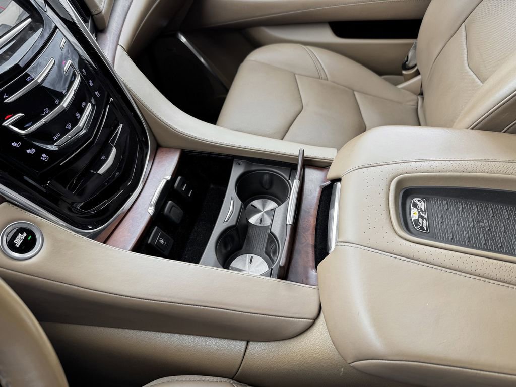 Used 2016 Cadillac Escalade ESV Platinum image 25