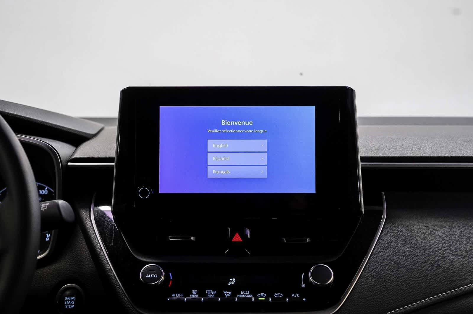 Used 2025 Toyota Corolla SE w/ SE Package FWD image 14