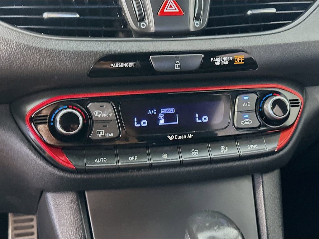 Used 2018 Hyundai Elantra GT Sport image 15