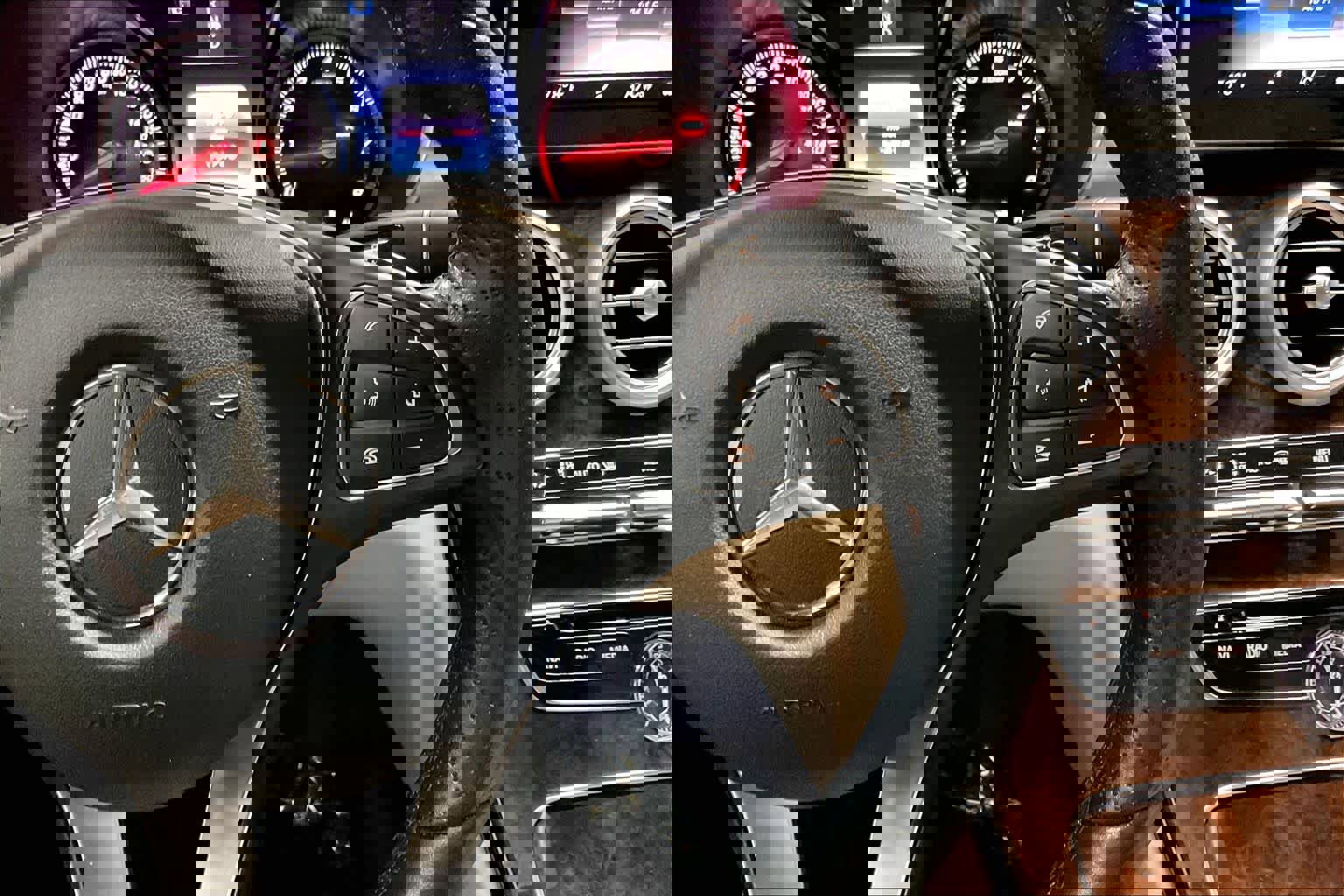 Used 2018 Mercedes-Benz C 300 Sedan image 20