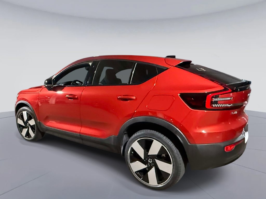 Used 2024 Volvo C40 P8 Recharge Ultimate w/ Protection Package Premier RWD image 3