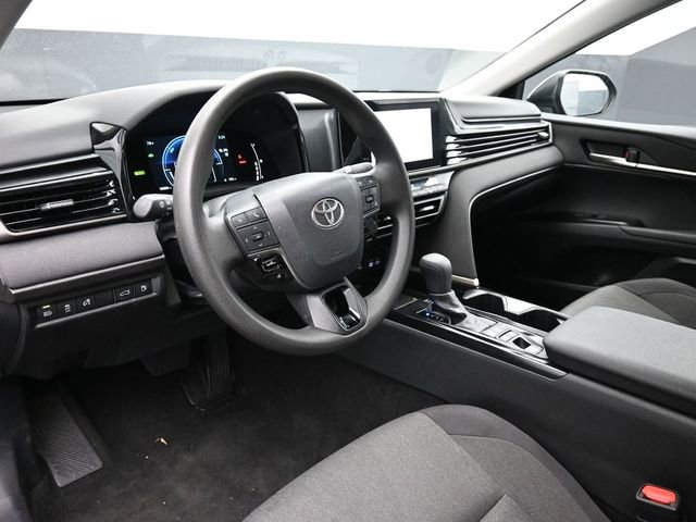 Used 2025 Toyota Camry LE FWD image 12