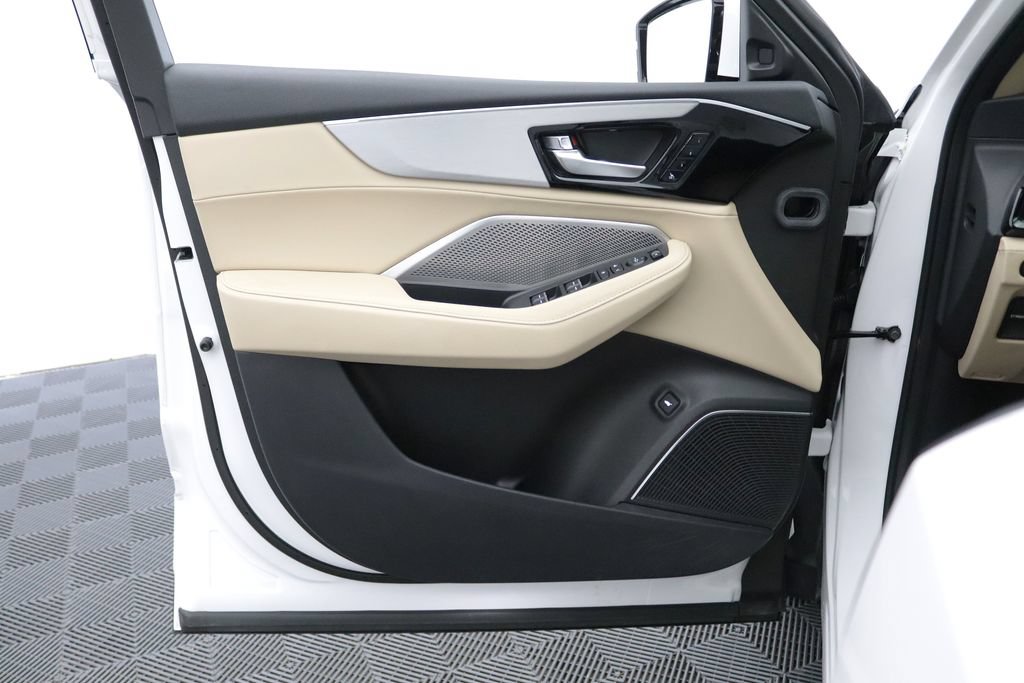 Certified 2024 Acura MDX SH-AWD image 13