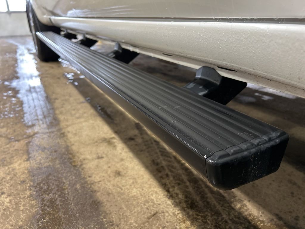 Used 2023 Chevrolet Silverado 1500 Custom image 12